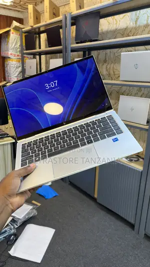 Laptop HP EliteBook 1040 G8 16GB Intel Core I5 SSD 256GB