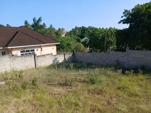Kiwanja Kinauzwa Goba Centra