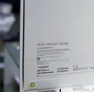 New Laptop Apple Macbook Pro 2025 M5 14-Inch 24GB Apple M5 SSD 1T