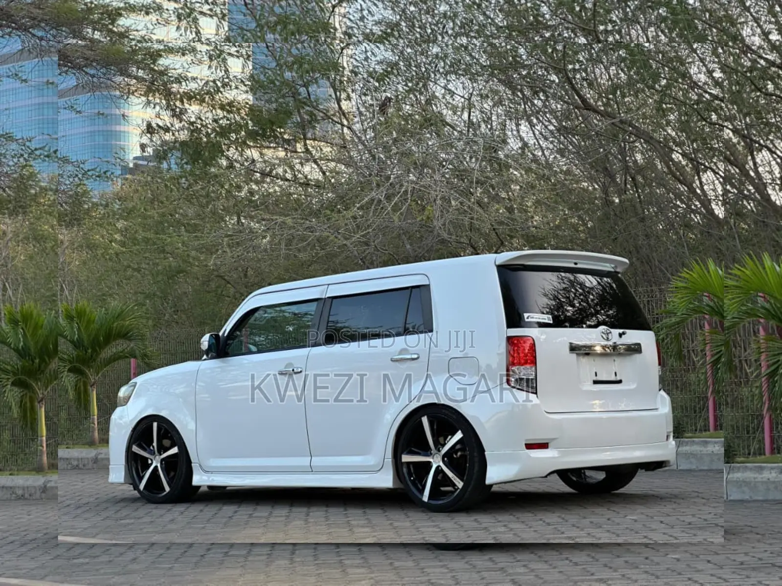 Toyota Corolla Rumion 2009 White