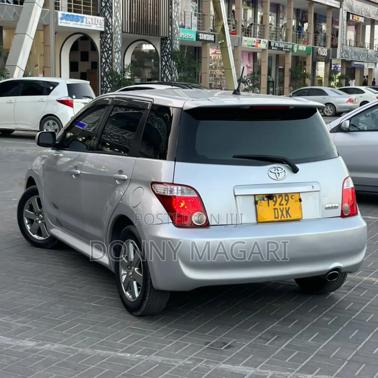 Toyota IST 2006 Silver