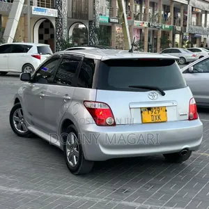 Toyota IST 2006 Silver