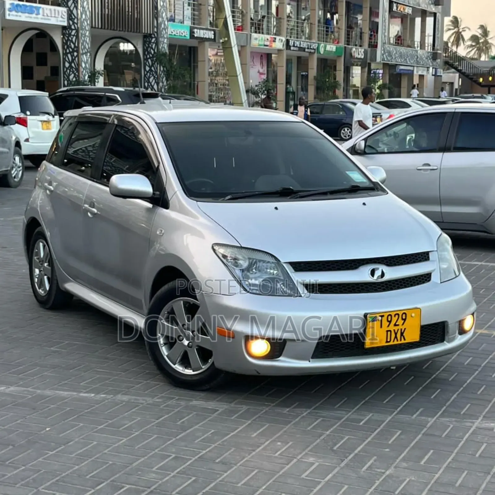 Toyota IST 2006 Silver