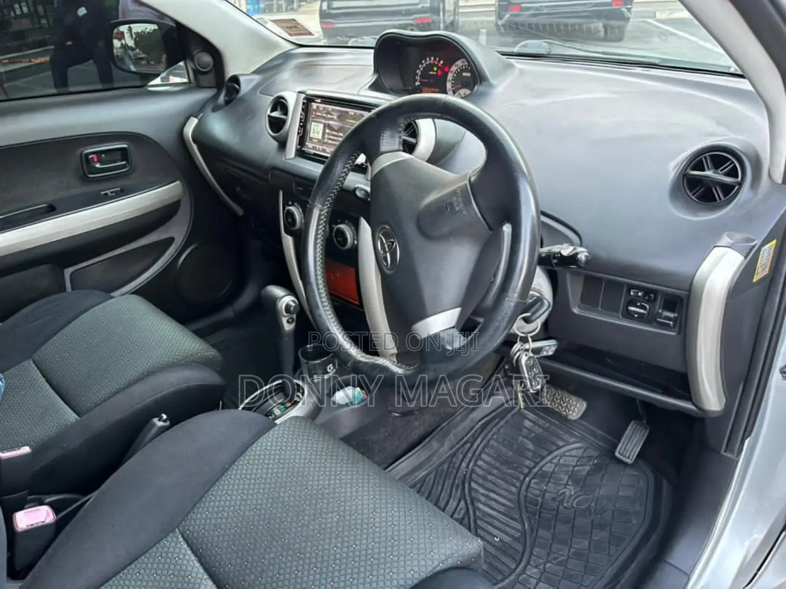 Toyota IST 2006 Silver