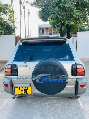 Toyota RAV4 1999 Silver