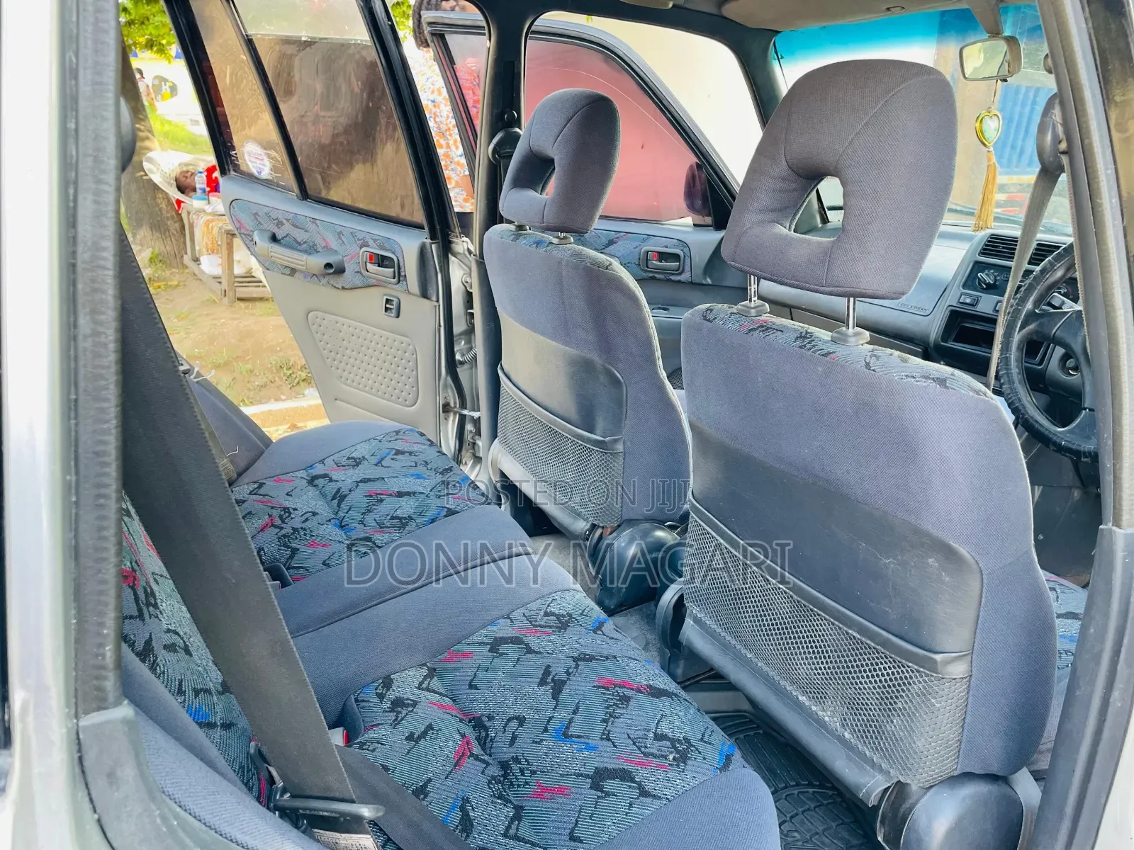 Toyota RAV4 1999 Silver