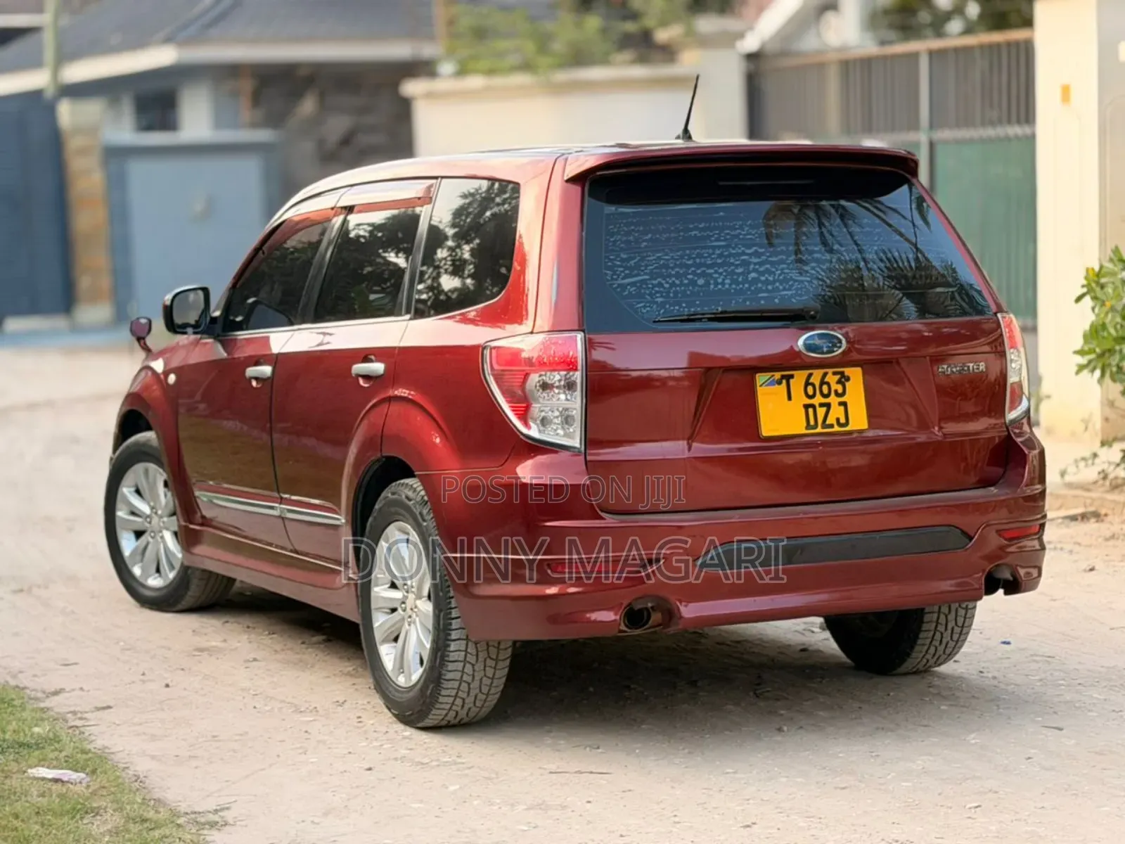 Subaru Forester 2.0D X 2009 Red