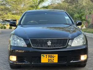 Toyota Crown Royale 2005 Black
