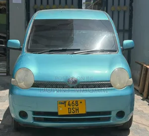 Toyota Sienta 2006 Blue