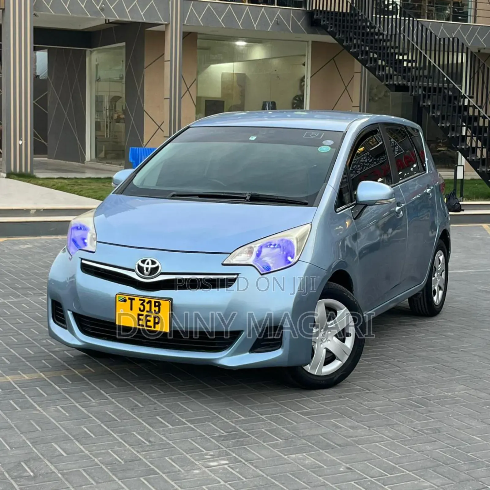 Toyota Ractis 1.5 AWD 2012 Blue