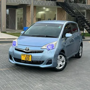 Toyota Ractis 1.5 AWD 2012 Blue