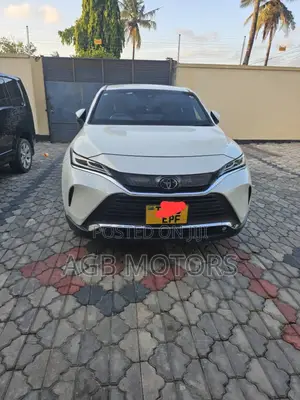 Toyota Harrier 2.0 2020 White