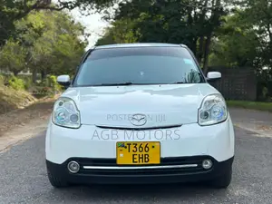 Mazda Verisa 2010 White