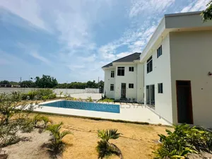 6bdrm House in Mbezibeach for sale