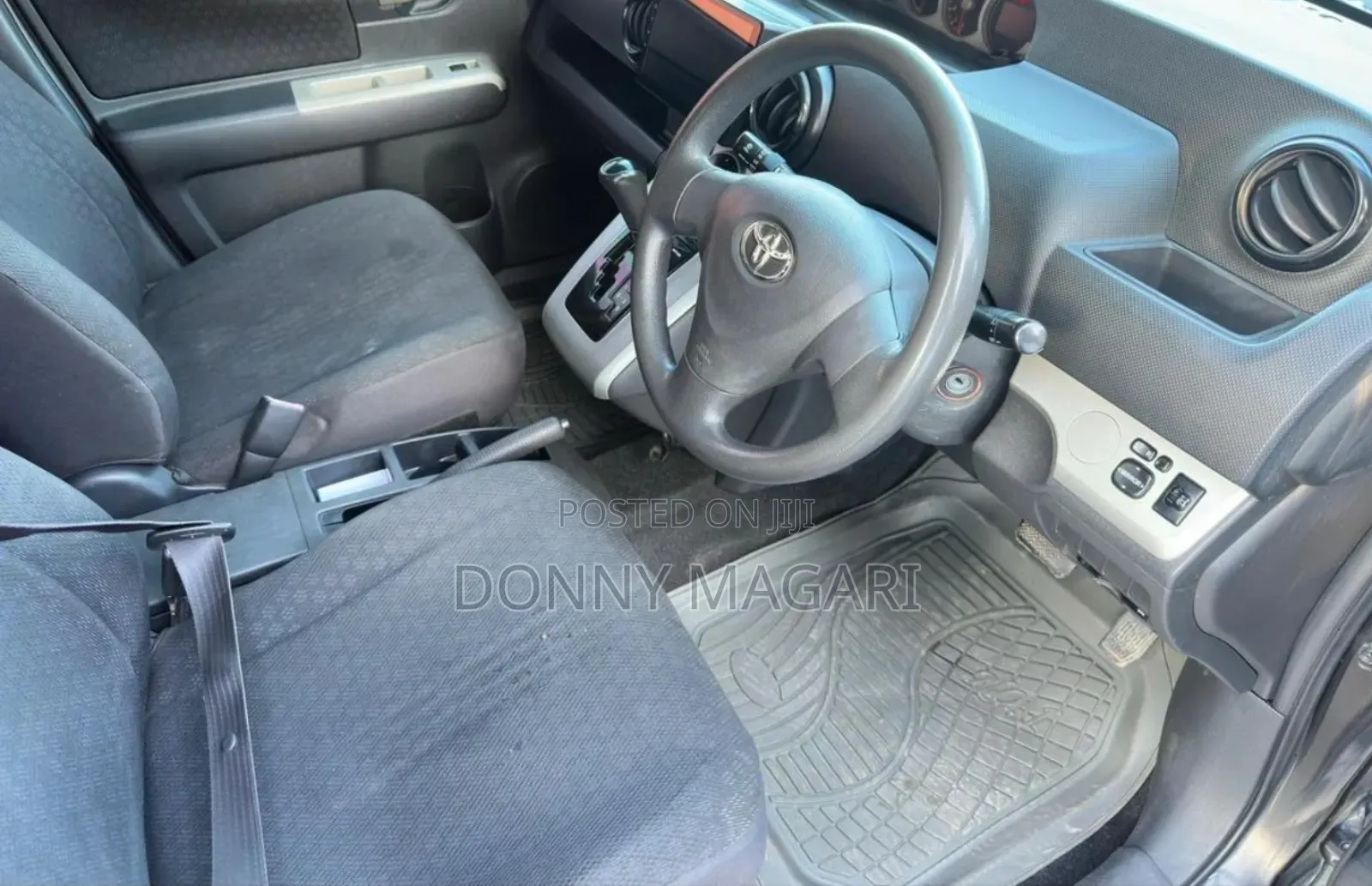 Toyota Corolla Rumion 2008 Black