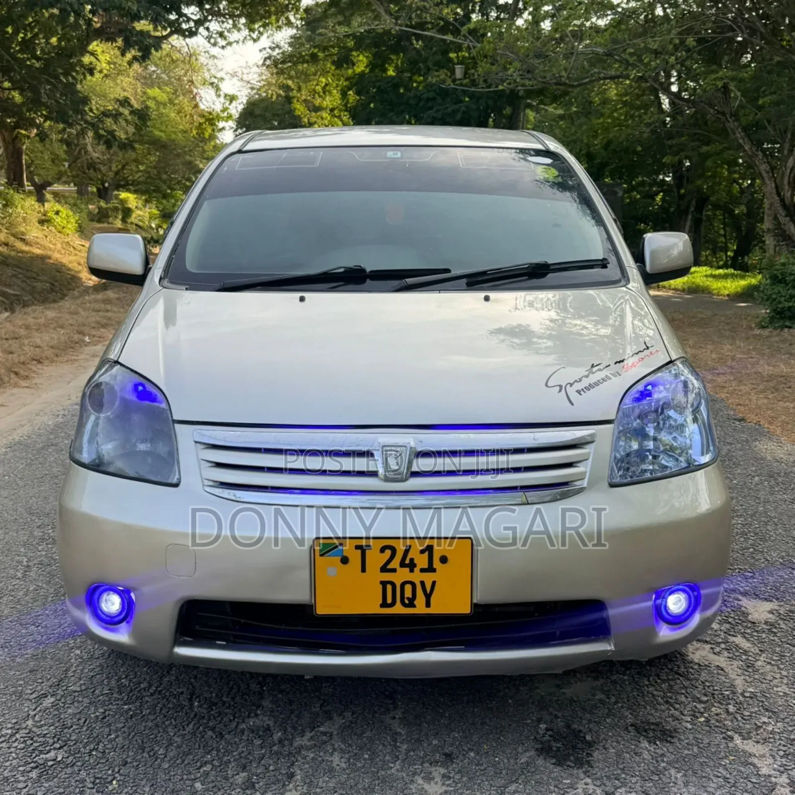 Toyota Raum 2005 Silver