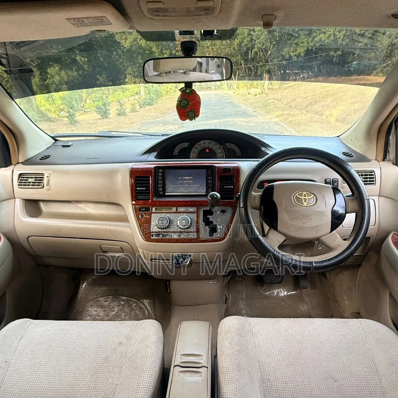 Toyota Raum 2005 Silver