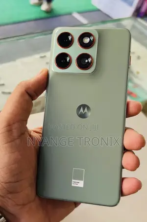 New Motorola Edge 70 512 GB Green