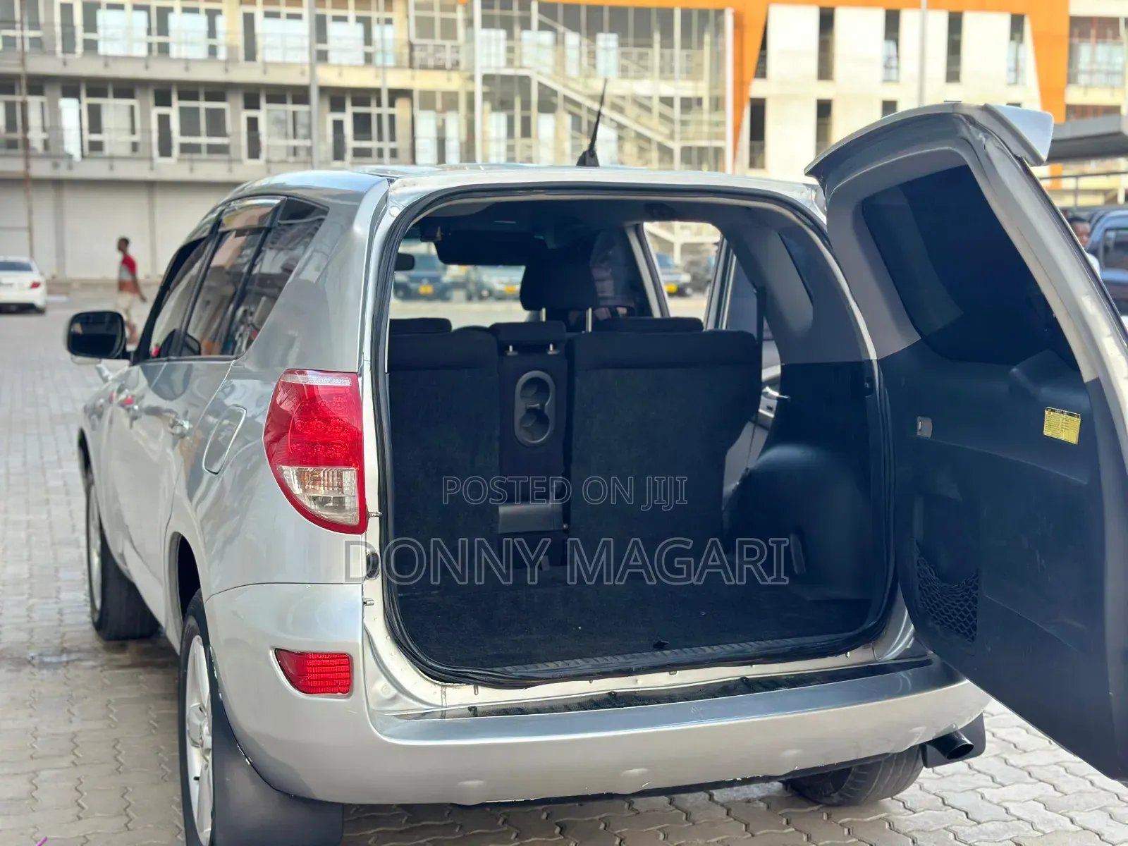 Toyota RAV4 2.5 2010 Silver