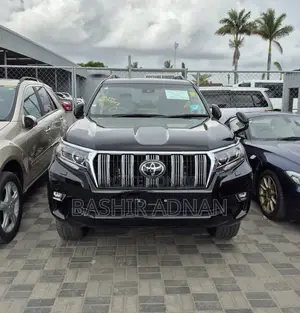 Toyota Land Cruiser Prado 2.8 2022 Black