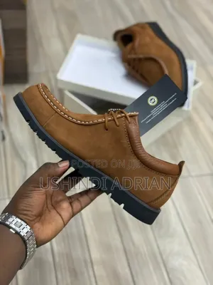 Cat Urban Classic Shoes–Viatu Vya Hadhi Ya Juu