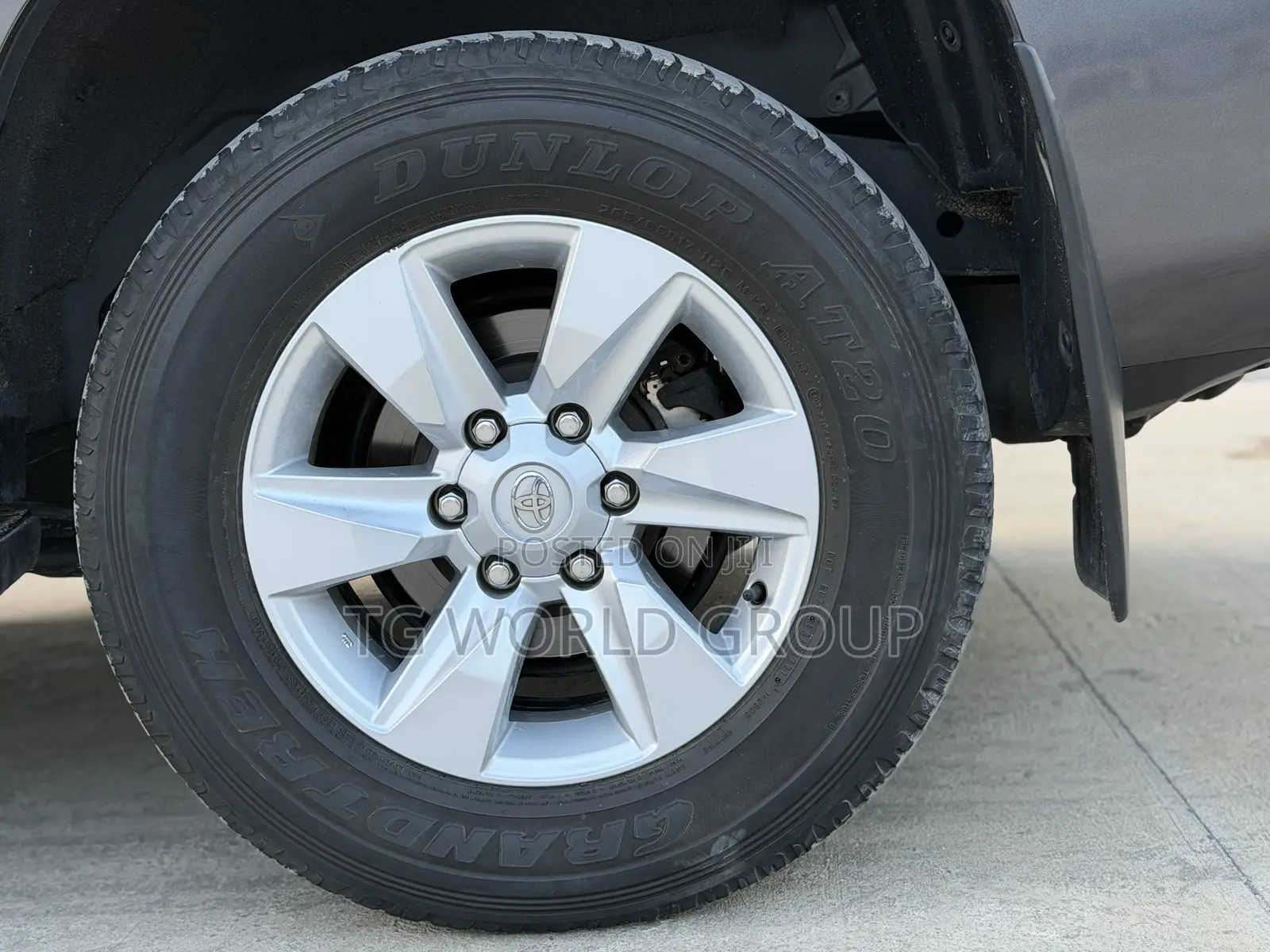 Toyota Land Cruiser Prado 2.8 2022 Gray