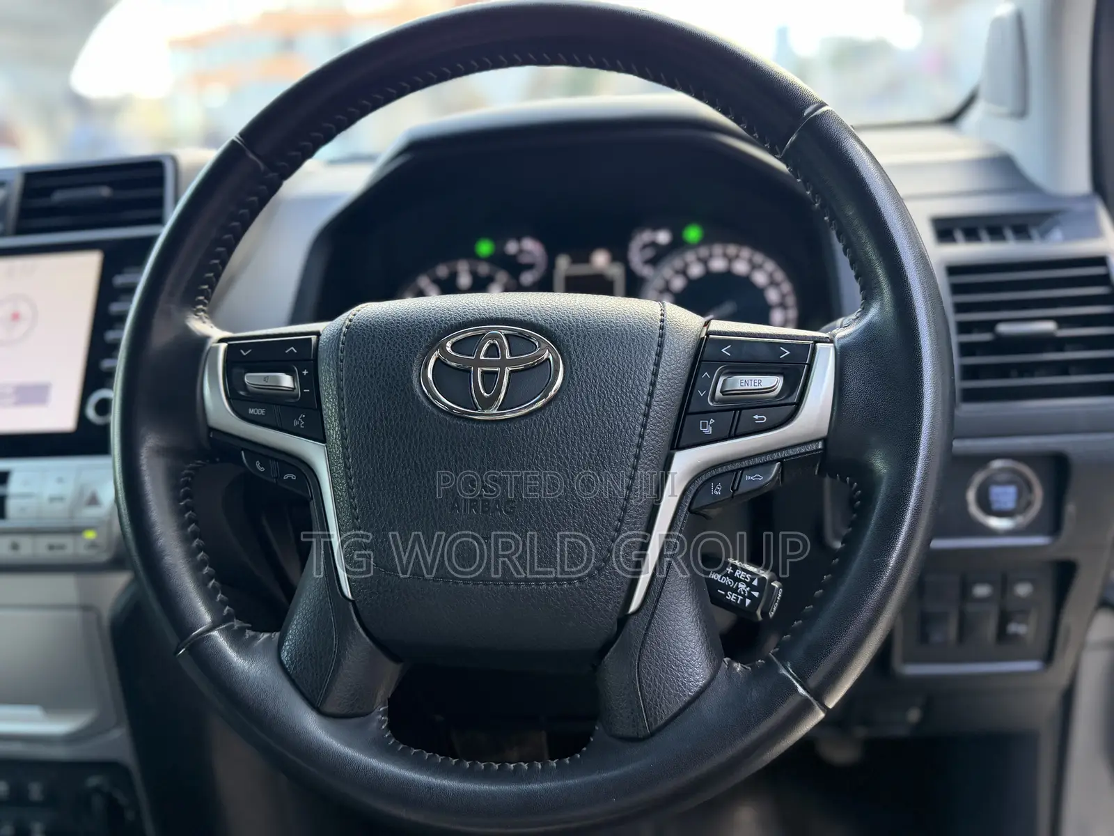 Toyota Land Cruiser Prado 2.8 2022 Gray