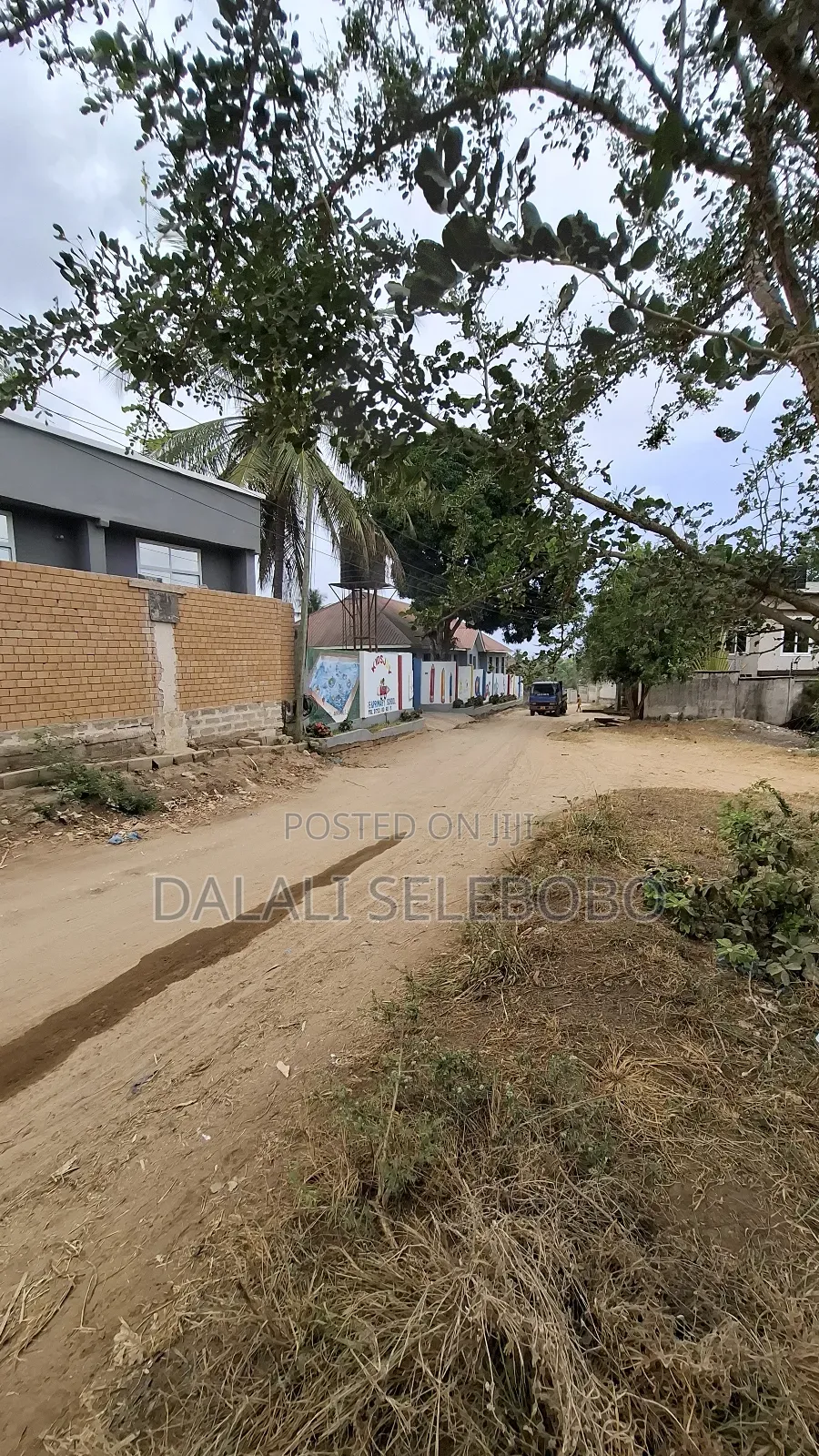 6bdrm Apartment in Madale Atlasi, Kinondoni for sale