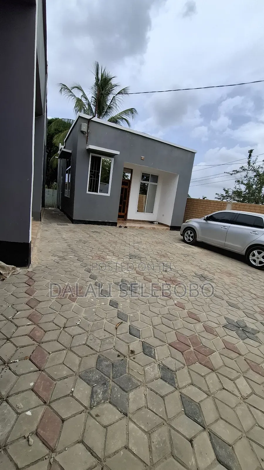 6bdrm Apartment in Madale Atlasi, Kinondoni for sale