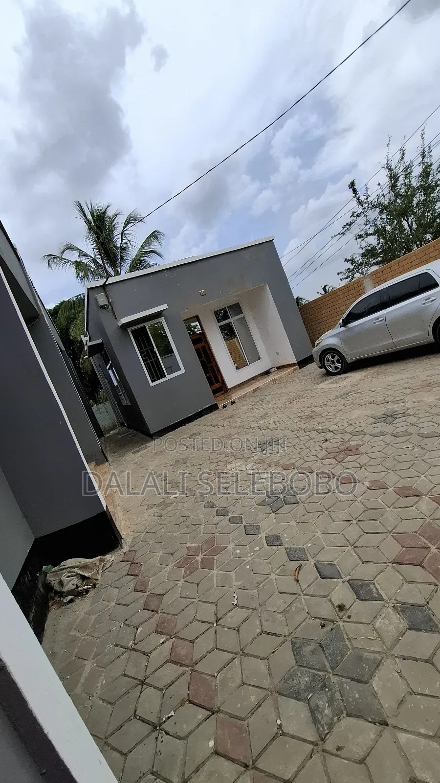 6bdrm Apartment in Madale Atlasi, Kinondoni for sale