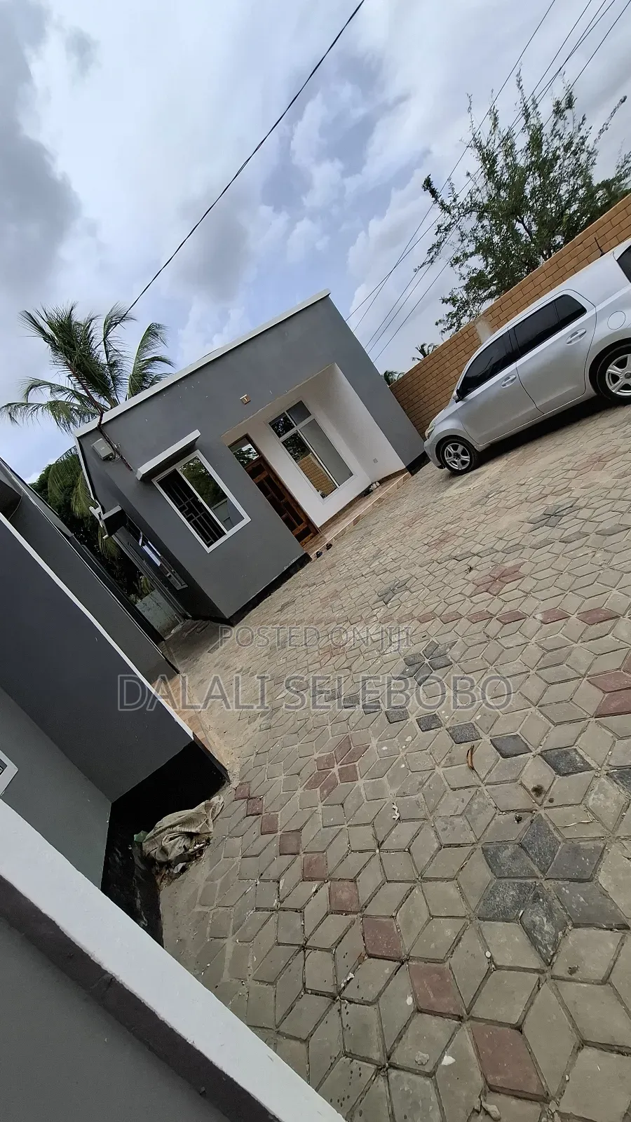 6bdrm Apartment in Madale Atlasi, Kinondoni for sale