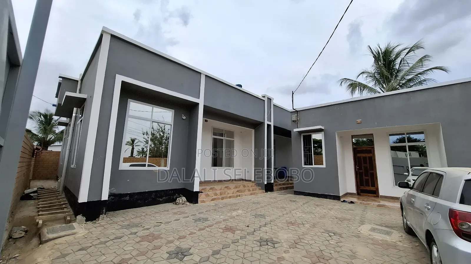 6bdrm Apartment in Madale Atlasi, Kinondoni for sale