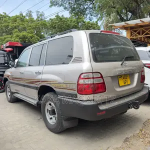 Toyota Land Cruiser 2002 Beige