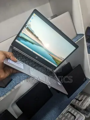 New Laptop HP EliteBook Folio G1 8GB Intel Core I5 SSD 256GB