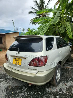 Toyota Harrier 2004 White