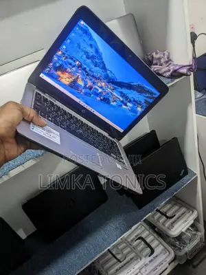 New Laptop HP EliteBook 820 G3 8GB Intel Core I5 SSD 256GB