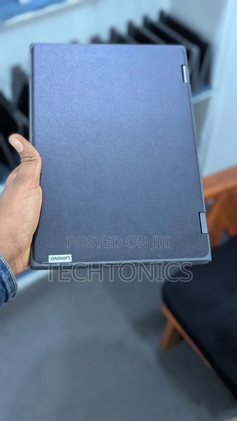 Laptop Lenovo 300e 4GB Intel SSD 128GB