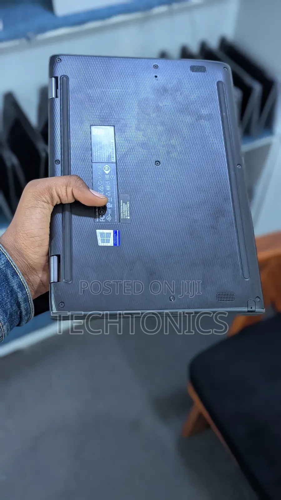 Laptop Lenovo 300e 4GB Intel SSD 128GB