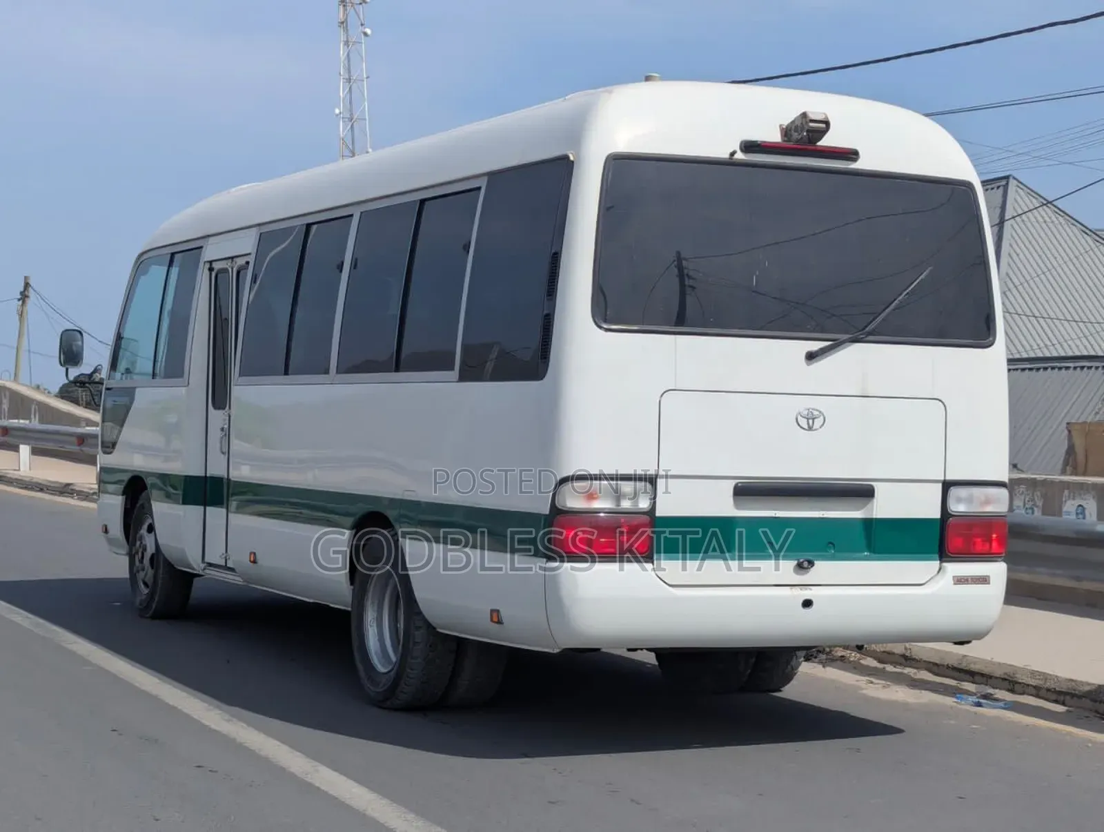 Toyota Coaster 2005 White