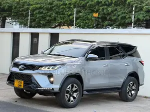 Toyota Fortuner 2018 Gray