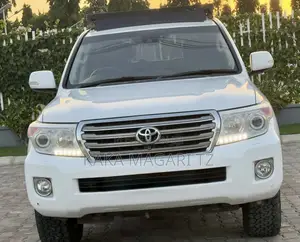 Toyota Land Cruiser 2015 Pearl