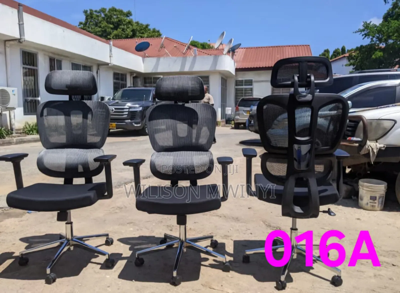 Ergonomic Chair / Office Chair / Kiti Cha Ofisin