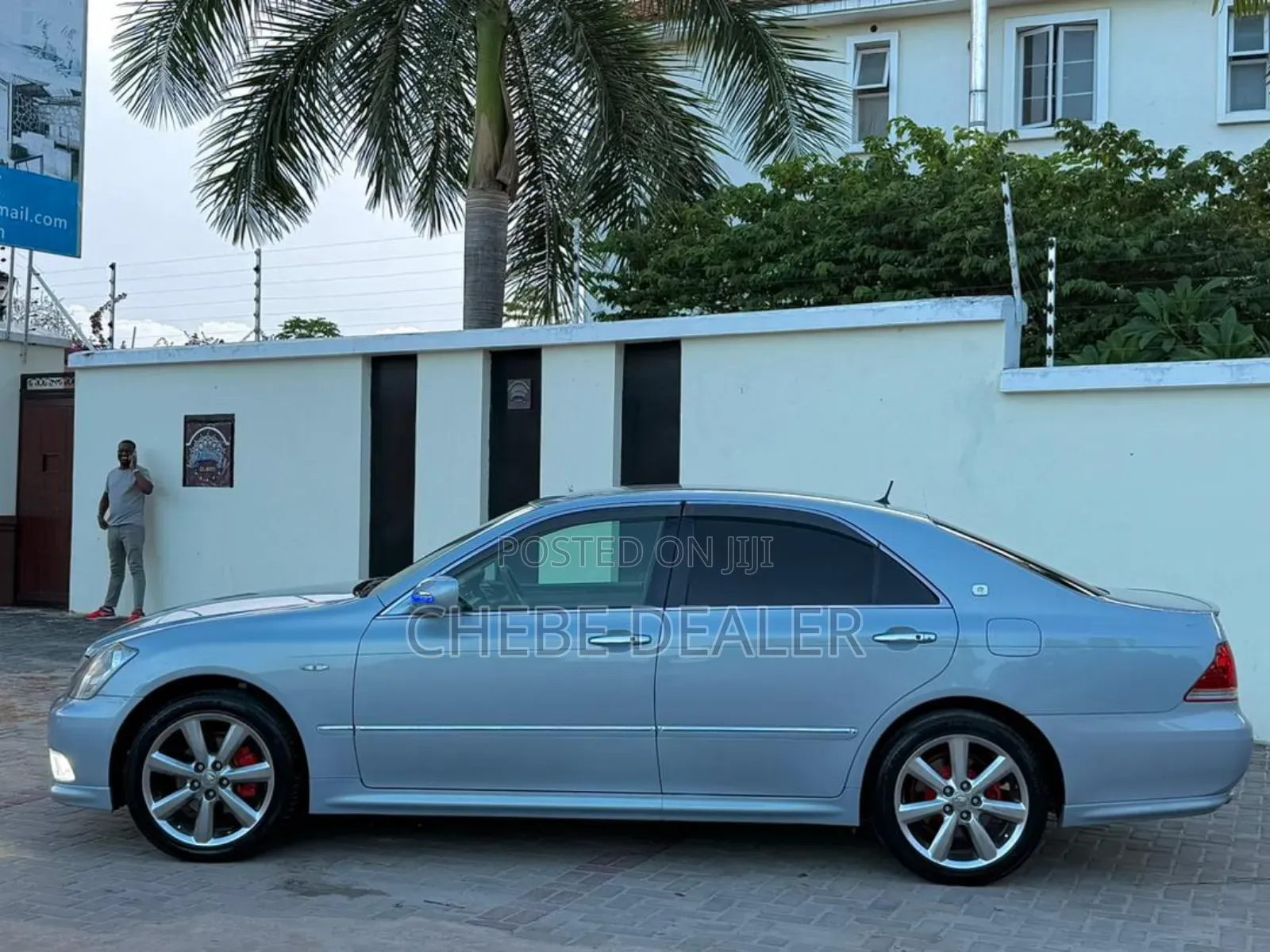 Toyota Crown 2006 Blue