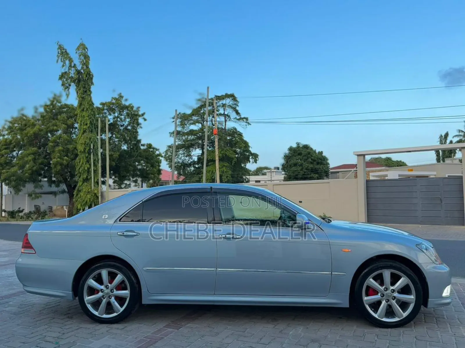 Toyota Crown 2006 Blue
