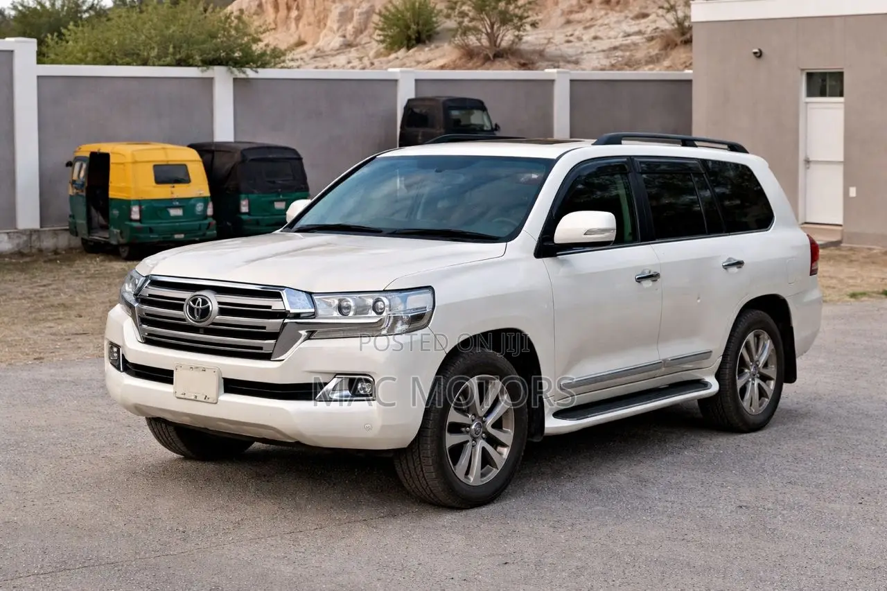 Toyota Land Cruiser 4.6 V8 ZX 2020 White