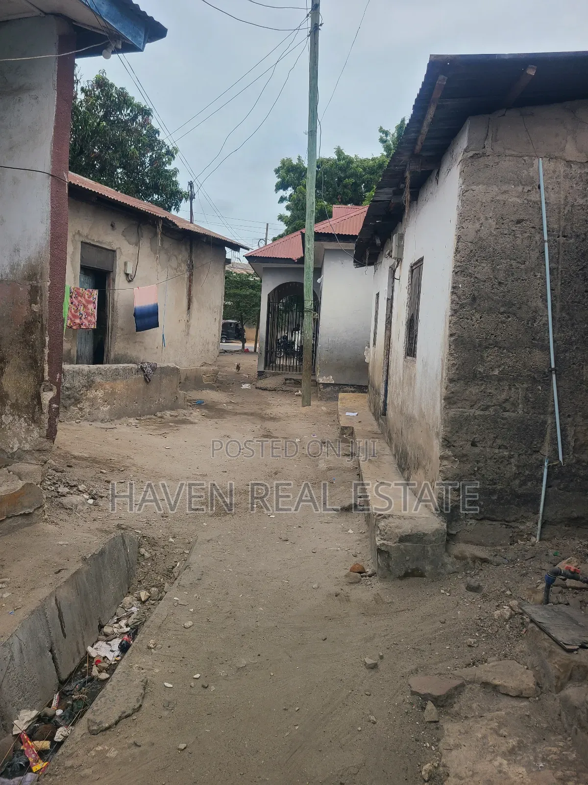 3bdrm House in Mwananyamala for sale