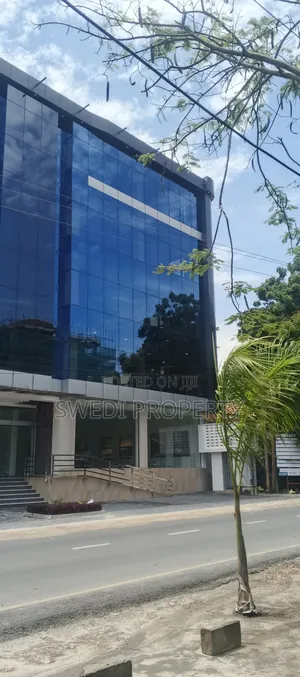 Office to Let in Masaki
