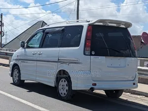 Toyota Noah 2.0 AWD (8 Seater) 2001 White