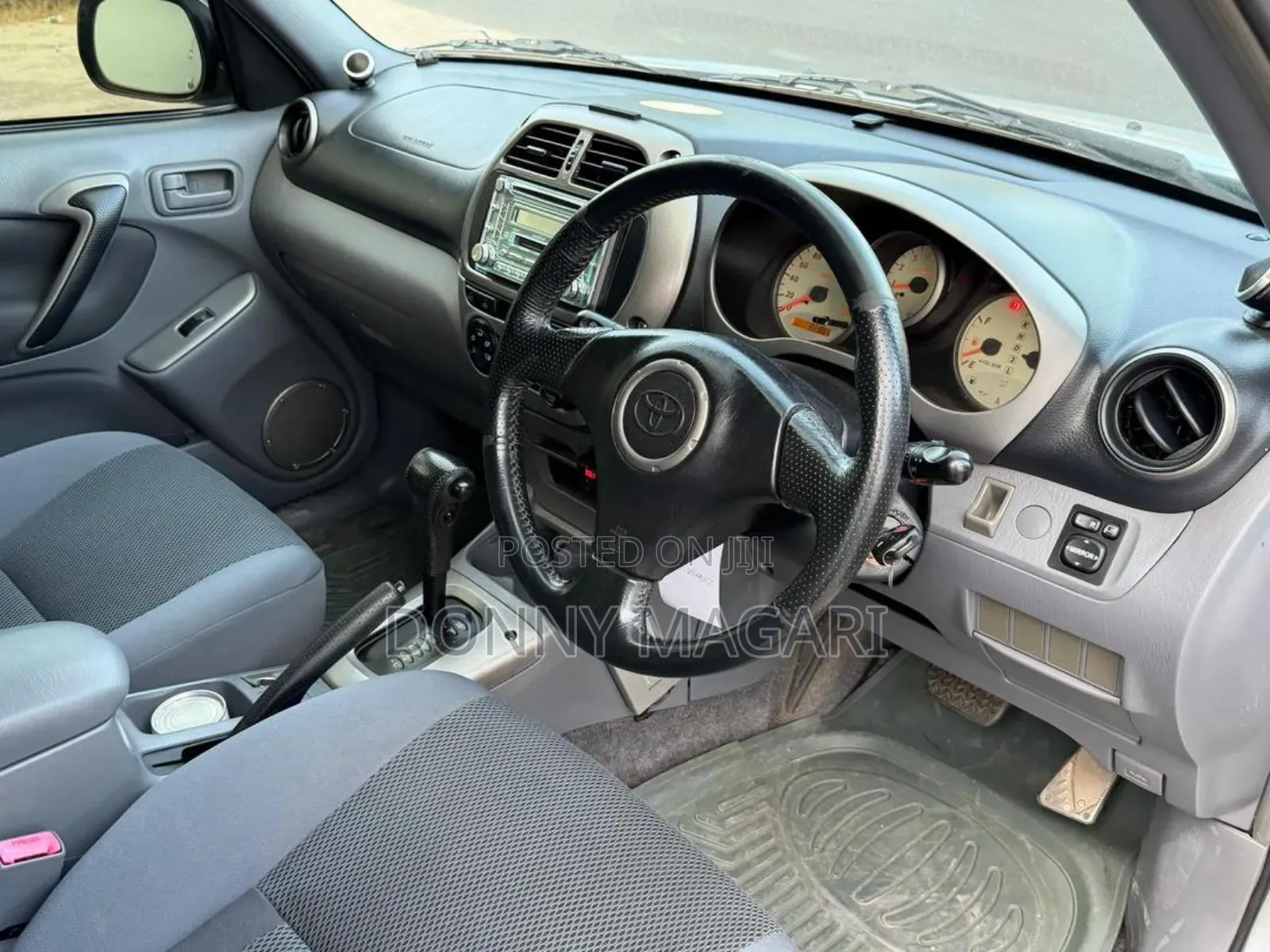 Toyota RAV4 Automatic 2003 Silver