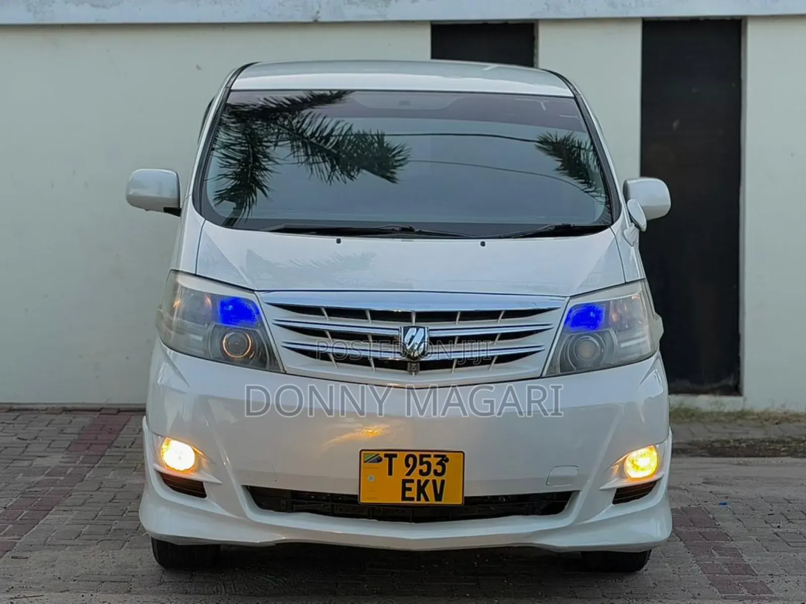 Toyota Alphard 2007 White